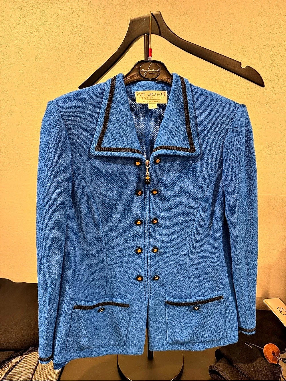 St. John Collection Royal Blue Knit Zip Jacket Black Trim Gold Buttons Sz 2